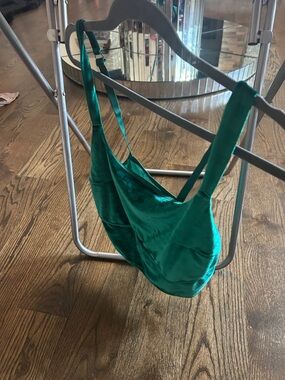 Green velvet - Elegant crop top